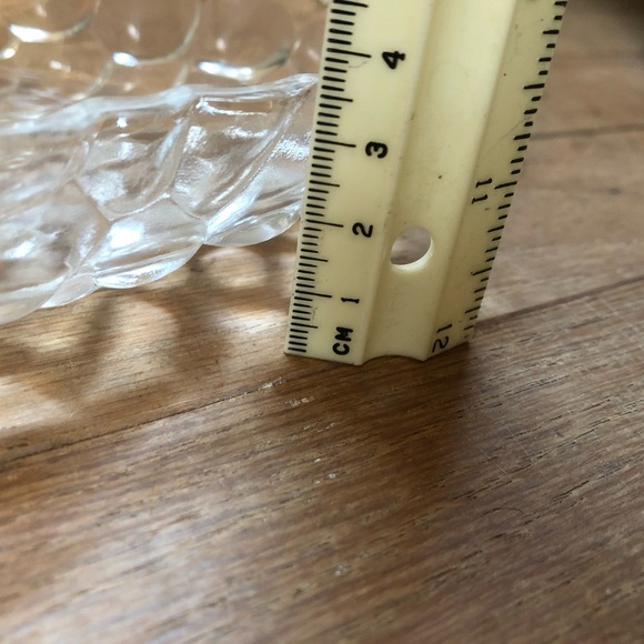 Vintage Anchor Hocking glass Grape Dish, Relish dish, Candy Bowl - many uses - Picture 8 of 13